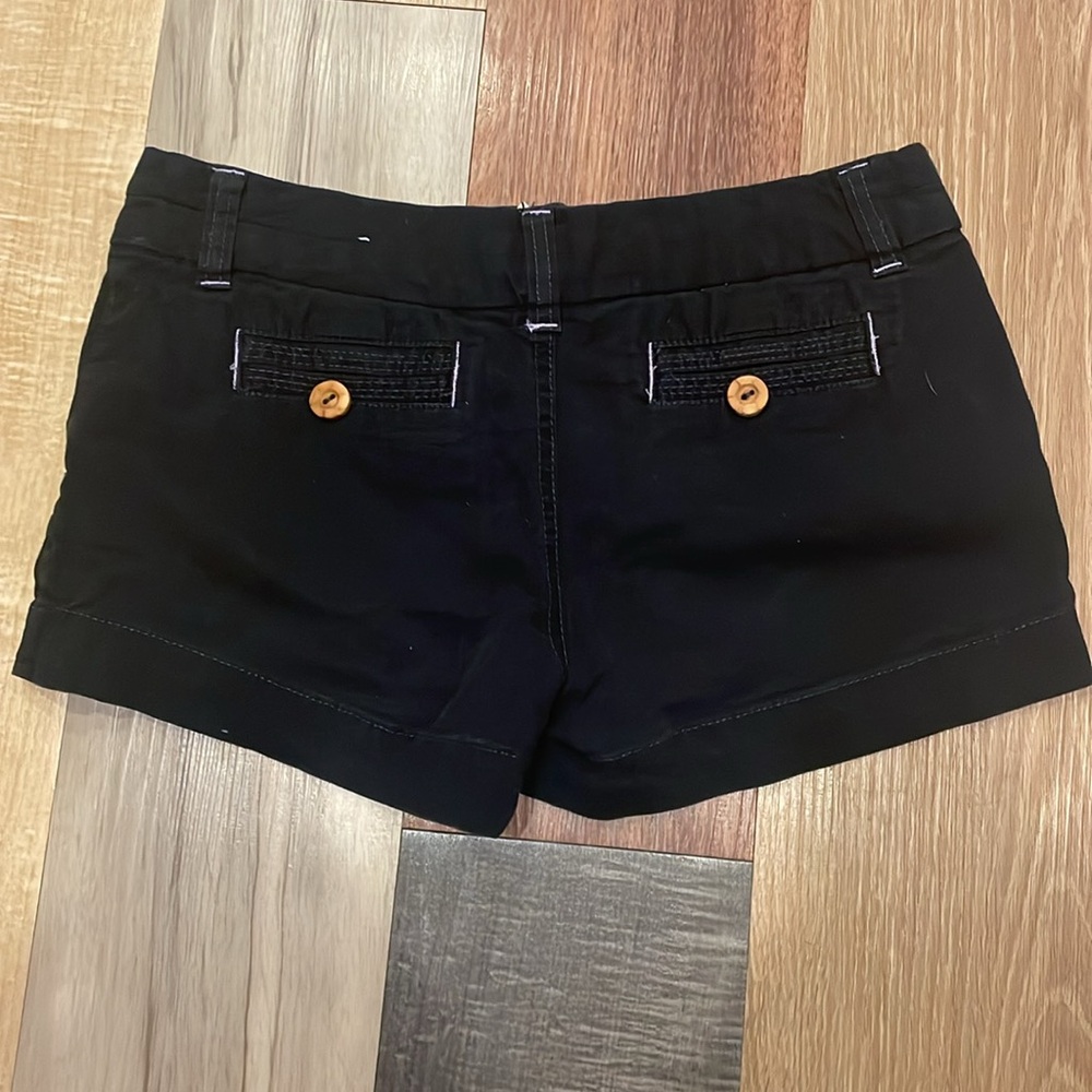 Shorts - Picture 2 of 4